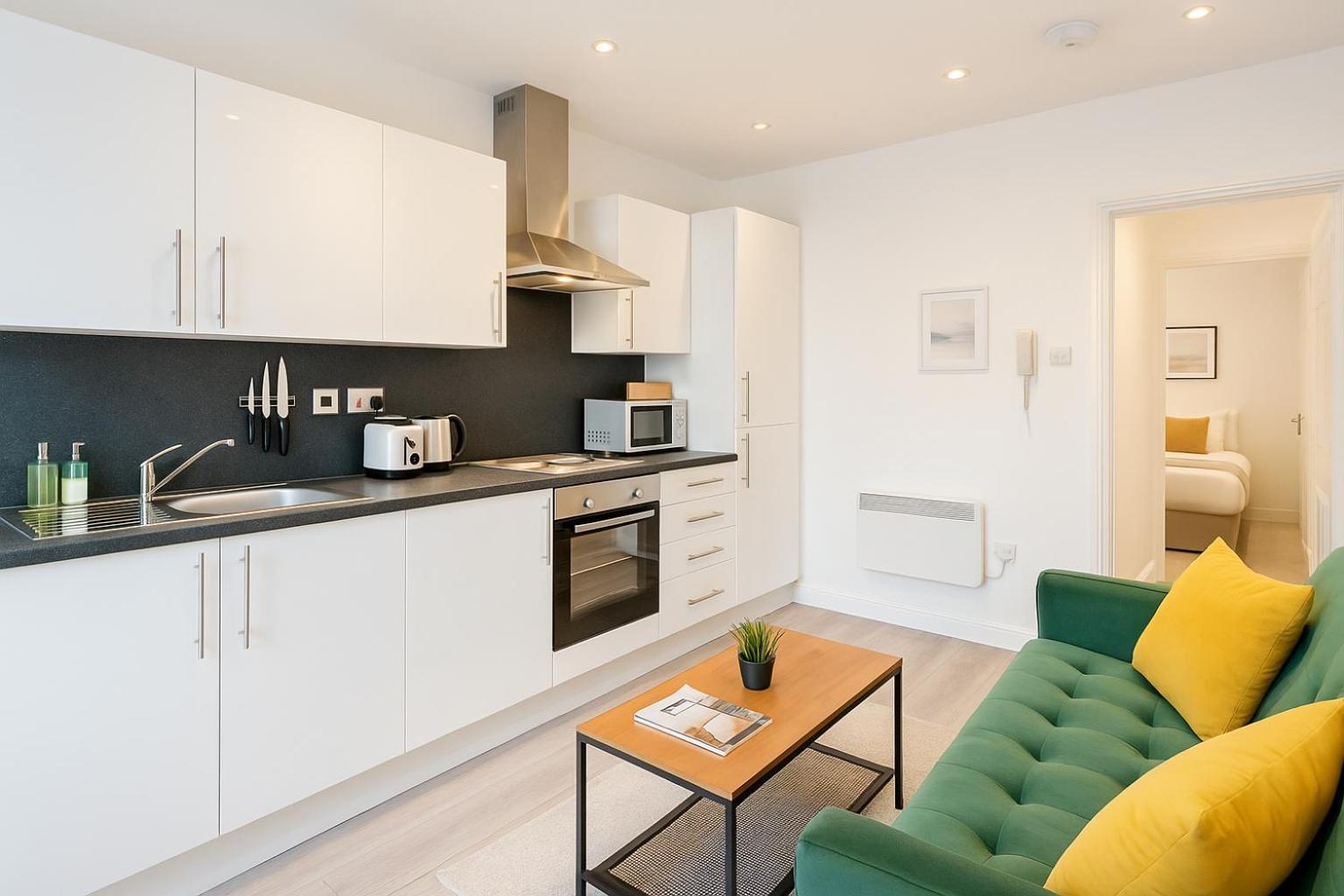 2 Bedroom Apartment Near City Centre, Uni & Parks! Κάρντιφ Εξωτερικό φωτογραφία